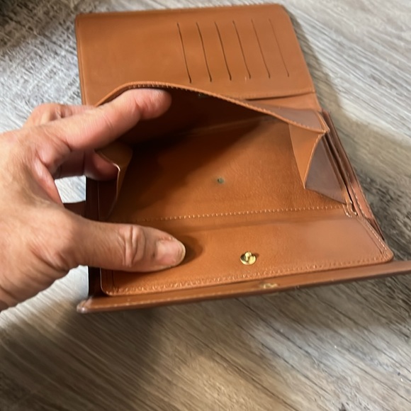 SOLD during live!! Pre loved authentic LV long wallet - Picture 8 of 8